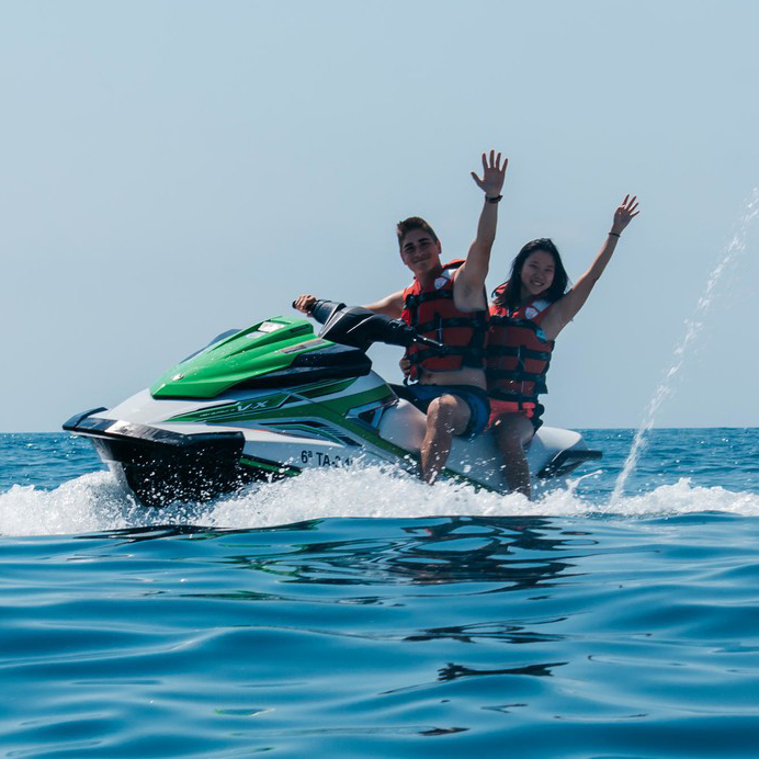 Rutas en moto náutica en Cambrils